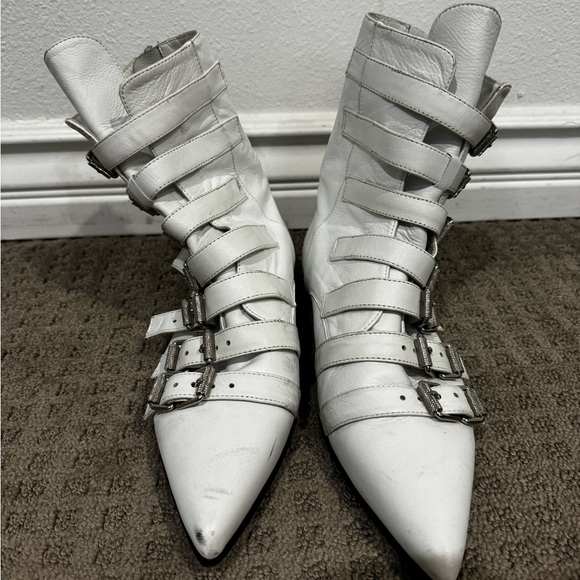 Zadig et Voltaire white leather boots with buckle detailing - Picture 1 of 5